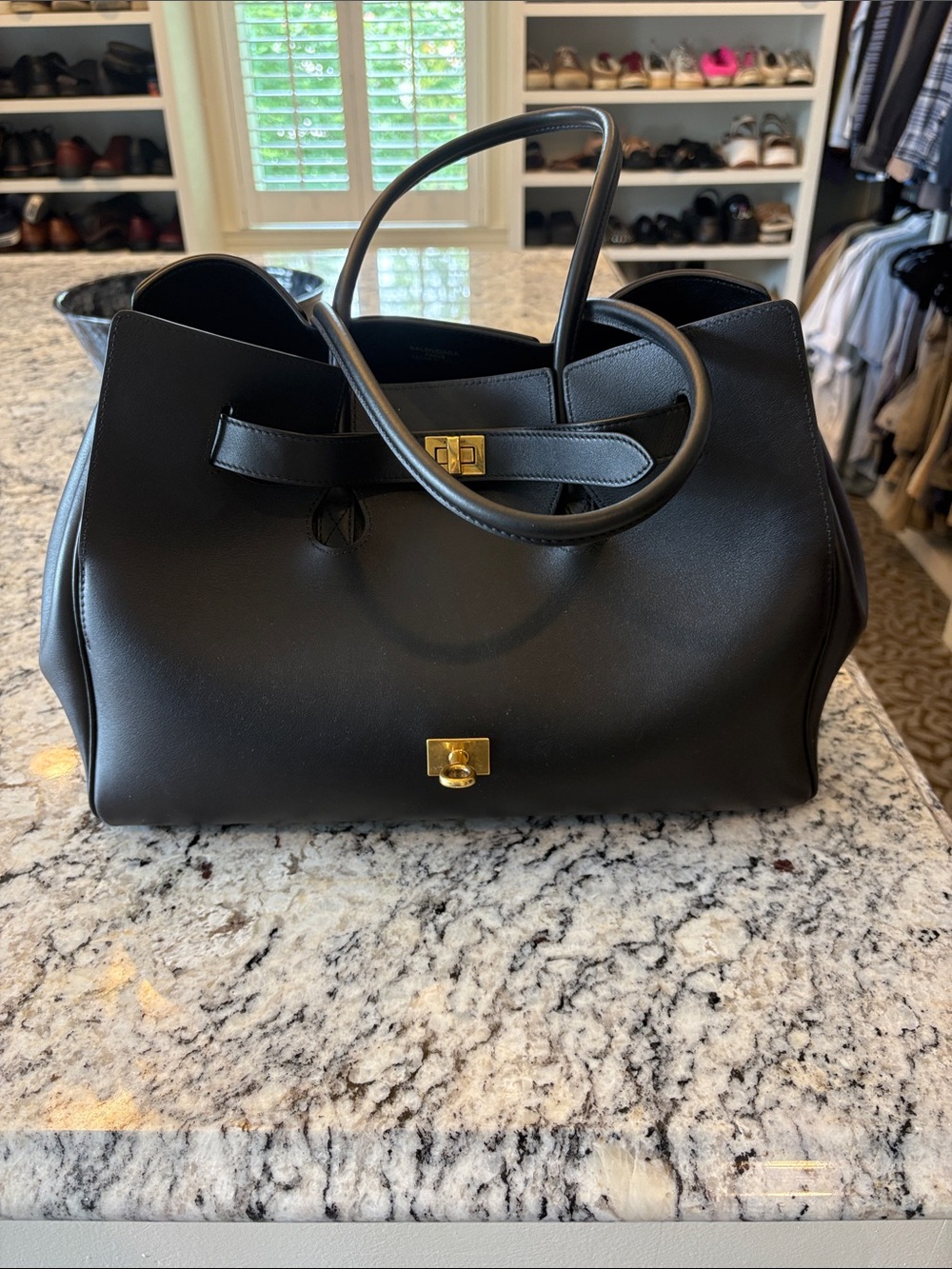Balenciaga Bel Air Medium Black Leather Tote with Gold Hardware - Picture 4 of 12